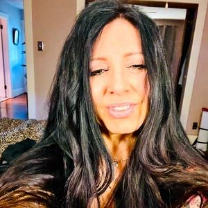 Meet your Posher, Tina